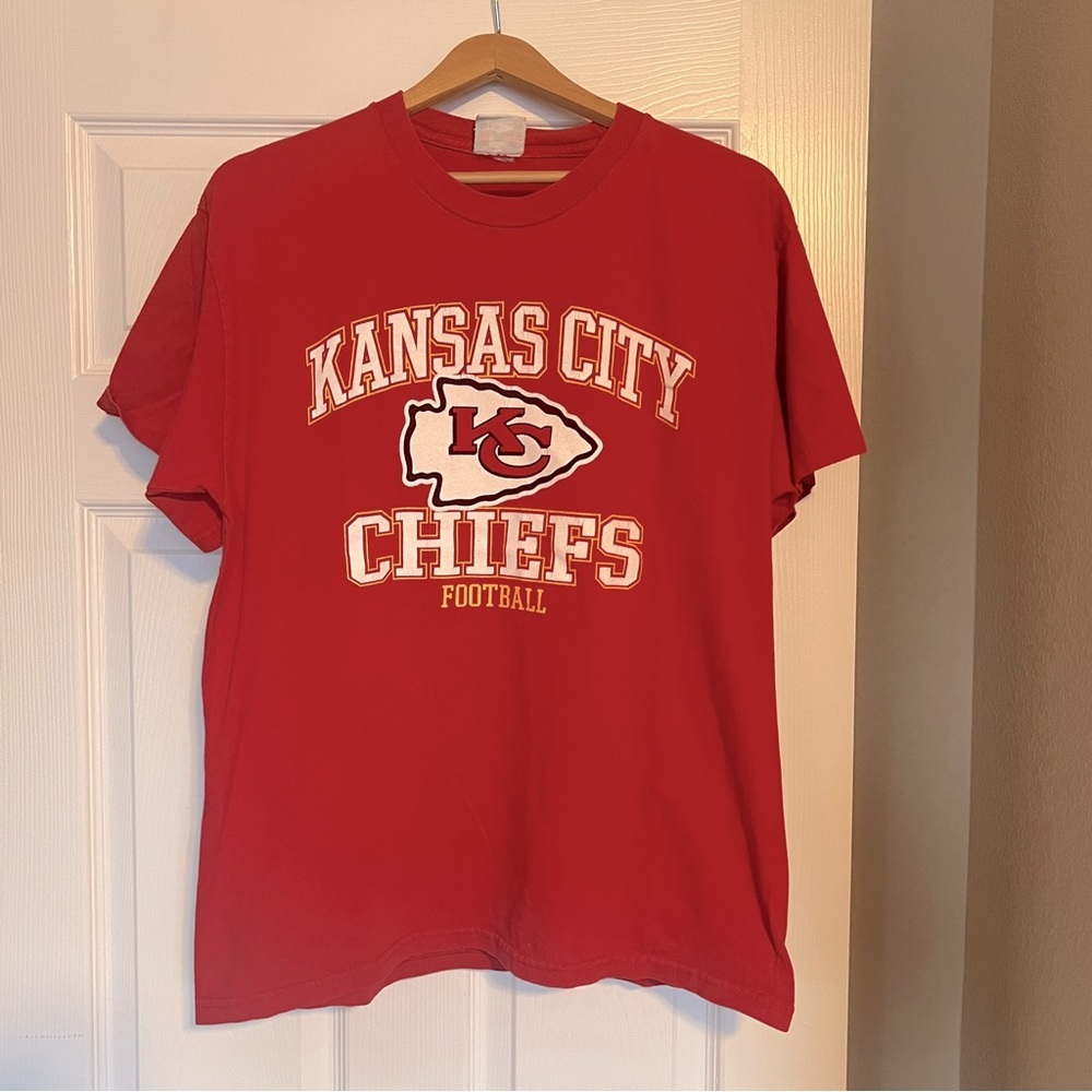 Vintage Kansas City Chiefs Tee Shirt NFL Team Apparel Size M/L Football O10